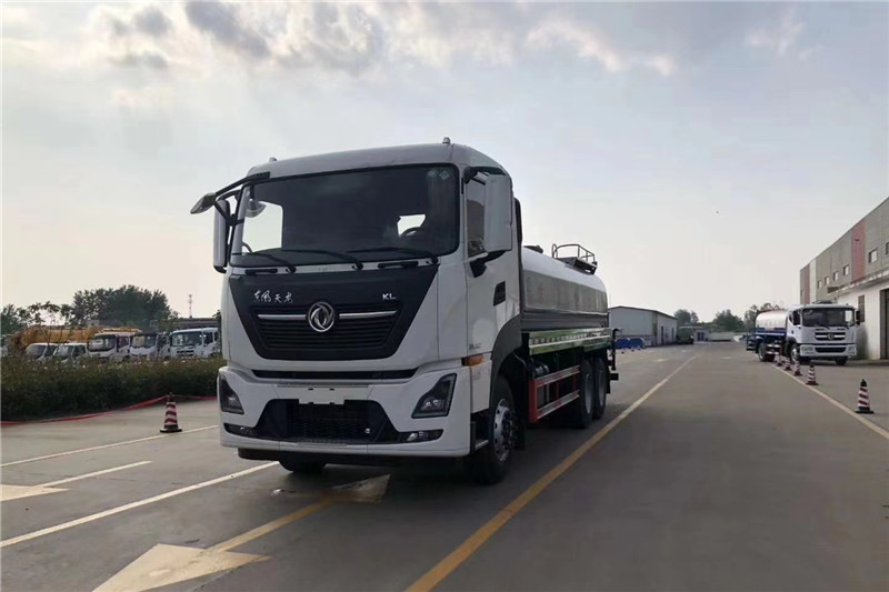 東風(fēng)天龍后八輪20噸噴霧車(chē)，國(guó)六綠化噴灑車(chē)